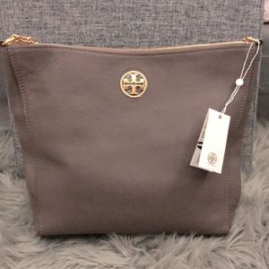 🚫SOLD🚫Tory Burch Carson Hobo Silver Maple